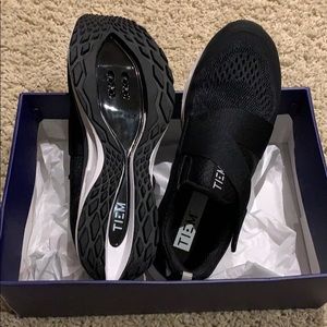 CYCLING SHOES - TIEM. Brand new!!